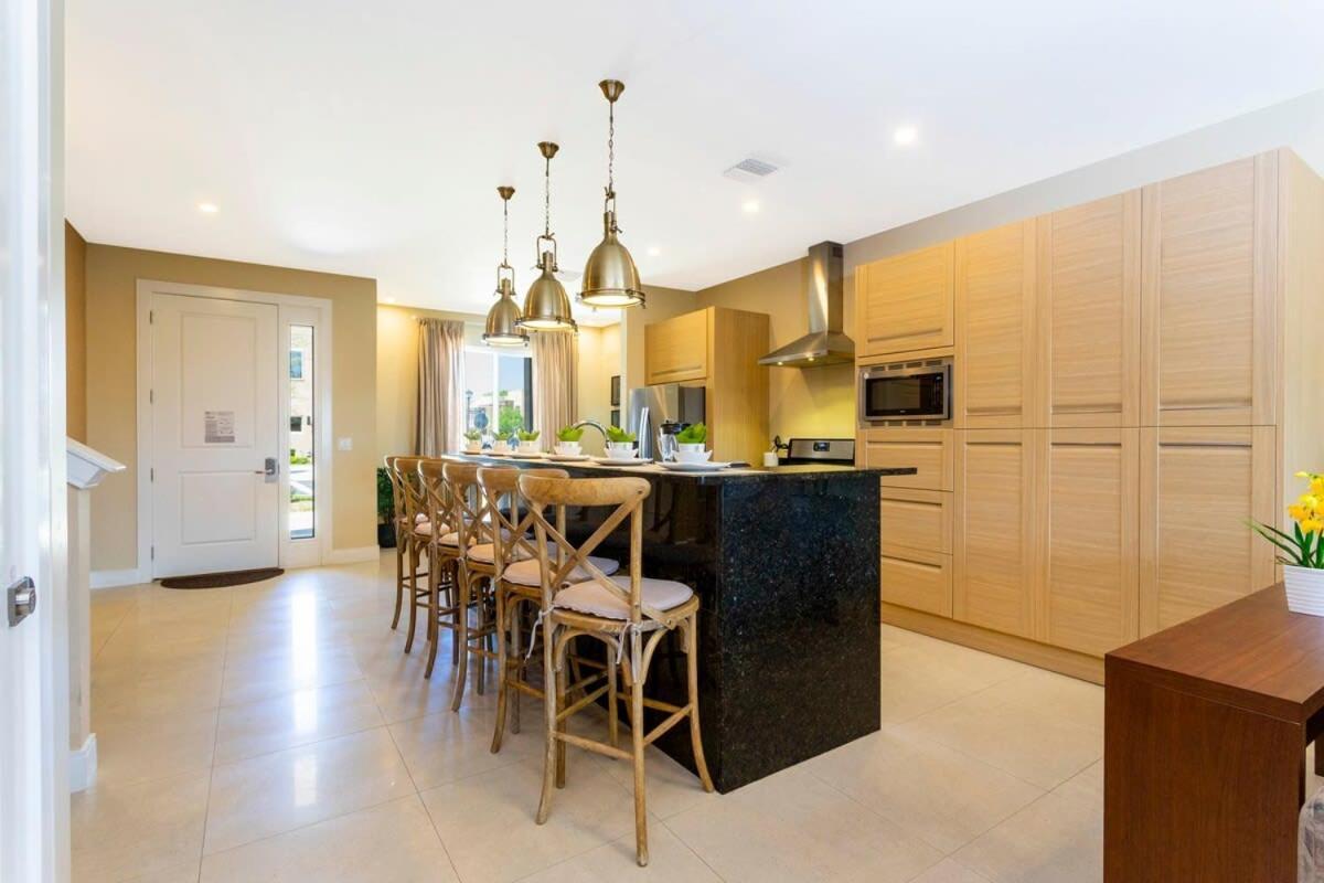 אורלנדו Stunning 4 Bd Close To Disney @ Magic Village 3247 מראה חיצוני תמונה